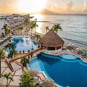 https://gran-porto-real-all-inclusive.allrivieramayahotels.com