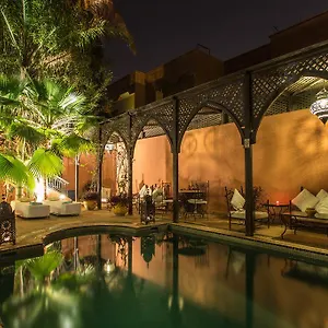 Casa de hóspedes Amira &